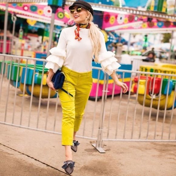 Banana Republic Pants - Banana Republic Avery Corduroy Pants Chartreuse Cropped Work Ankle Pants Size 8